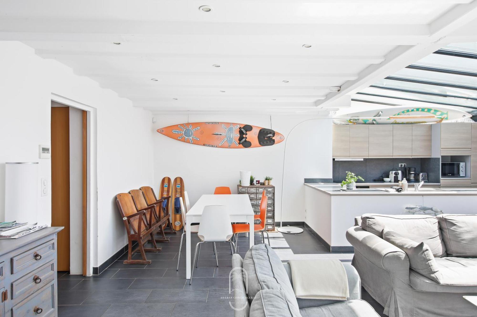Maison Sur L'Eau-Hyeres-Almanarre-Parkings Clim Wifi By Hc Exterior photo